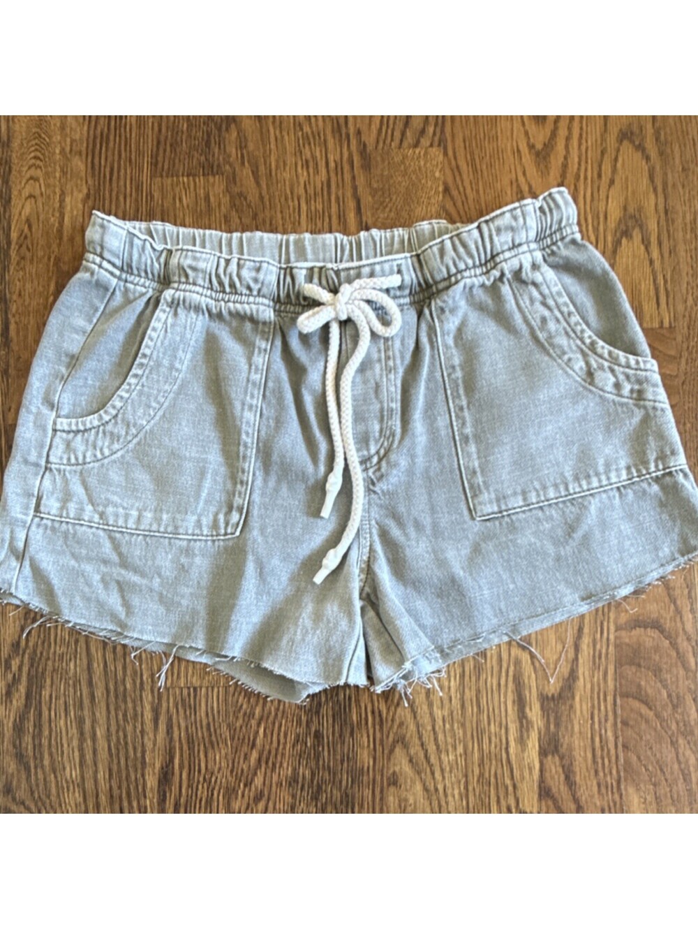 ONETEASPOON Cut-Off Cotton Shorts Green X Small Drawstring Raw Hem 2.5 inseam 28